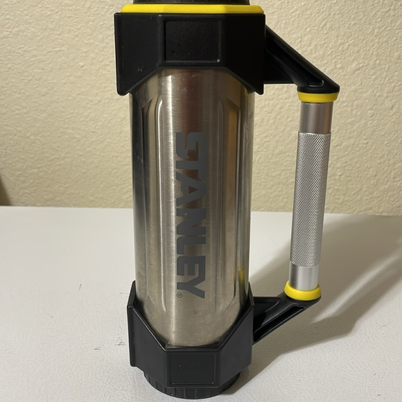 Stanley Aladdin Stainless Steel Vacuum Bottle. Very Good Condition 1.1 Quart. - Picture 4 of 12